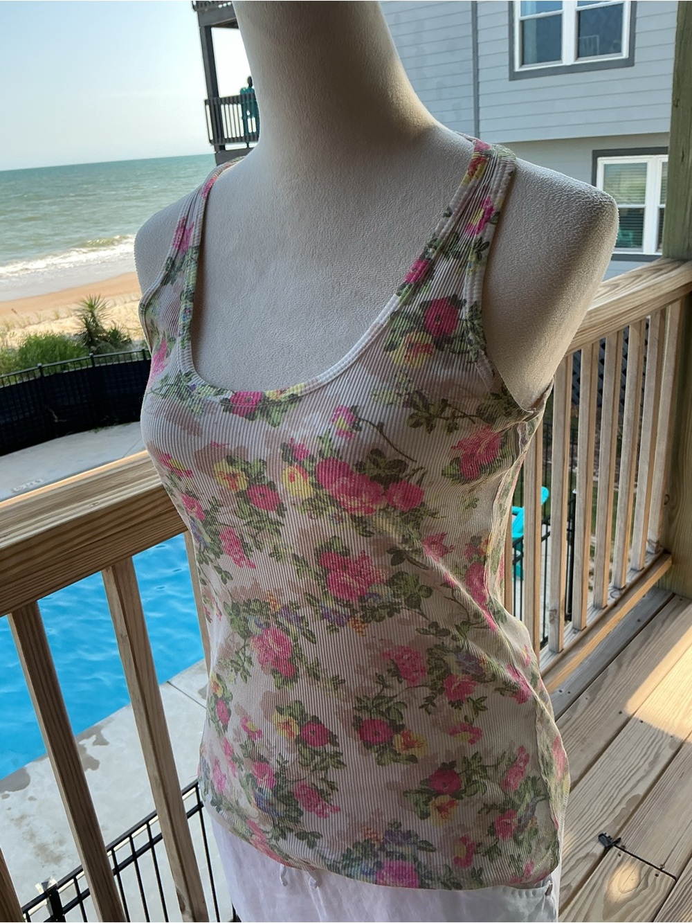 FARM Rio Floral Ribbed Scoop Tank Top - Picture 3 of 8